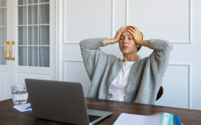 Effektiv håndtering af stress på arbejdspladsen med praktiske råd og løsninger